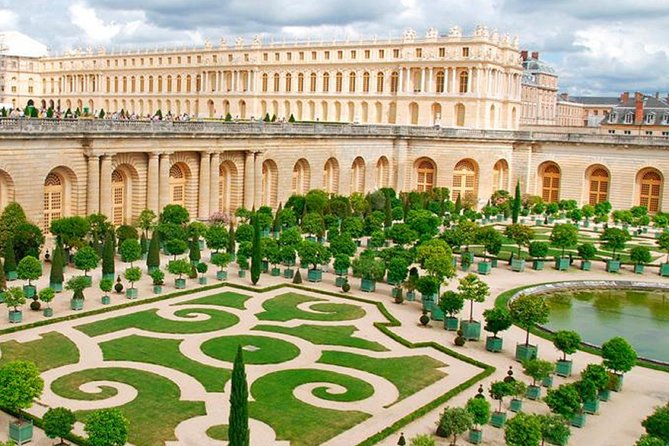 Guia Completa de Excursiones de Dia desde París: Versalles, Jardines Monet, Champagne y Mas